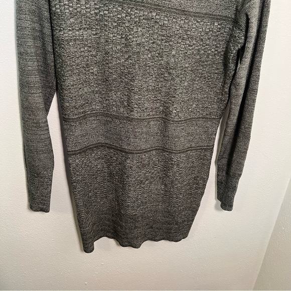 The Limited Turtleneck Tunic Sweater Dress Green - Picture 10 of 12